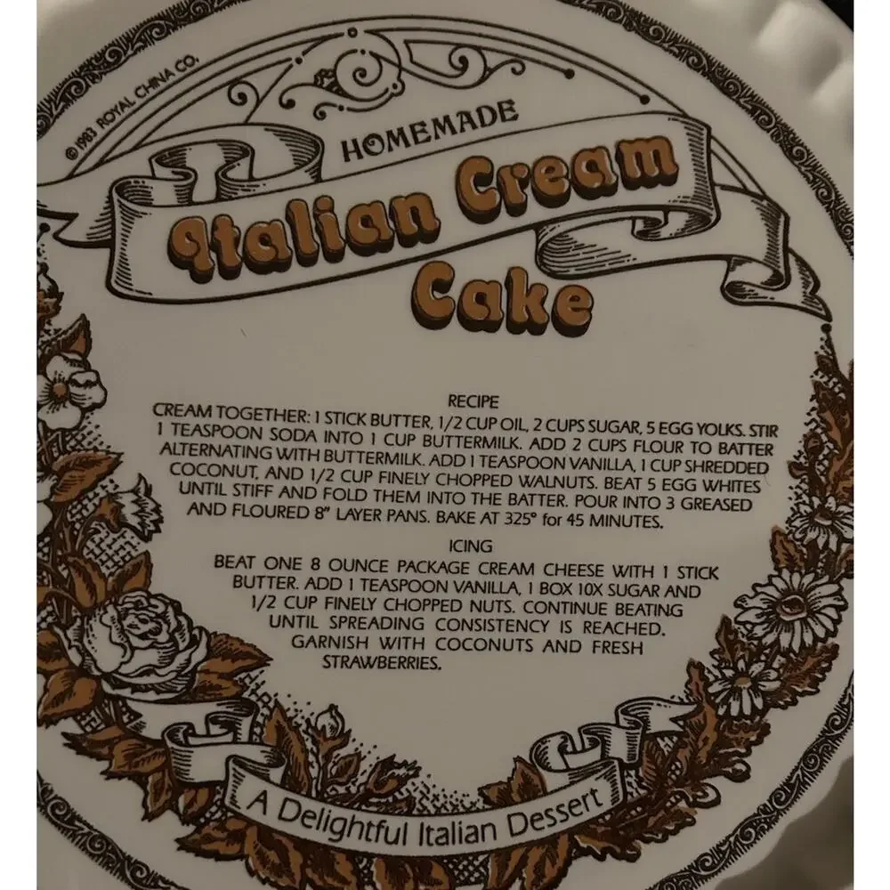1983 Royal China Co Homemade Italian Cake 11.5